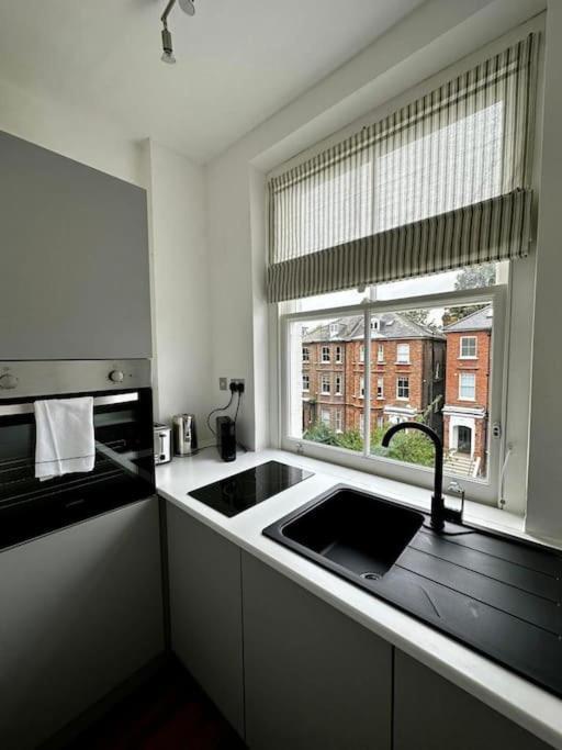 Stylish Studio Near Regent'S Park N7 런던 외부 사진